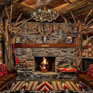 Urban Cowboy Lodge